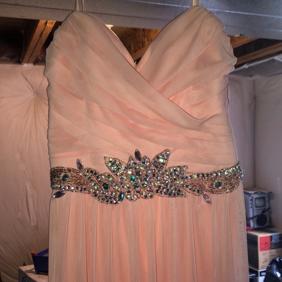 Prom dress ! - Picture 2 of 3